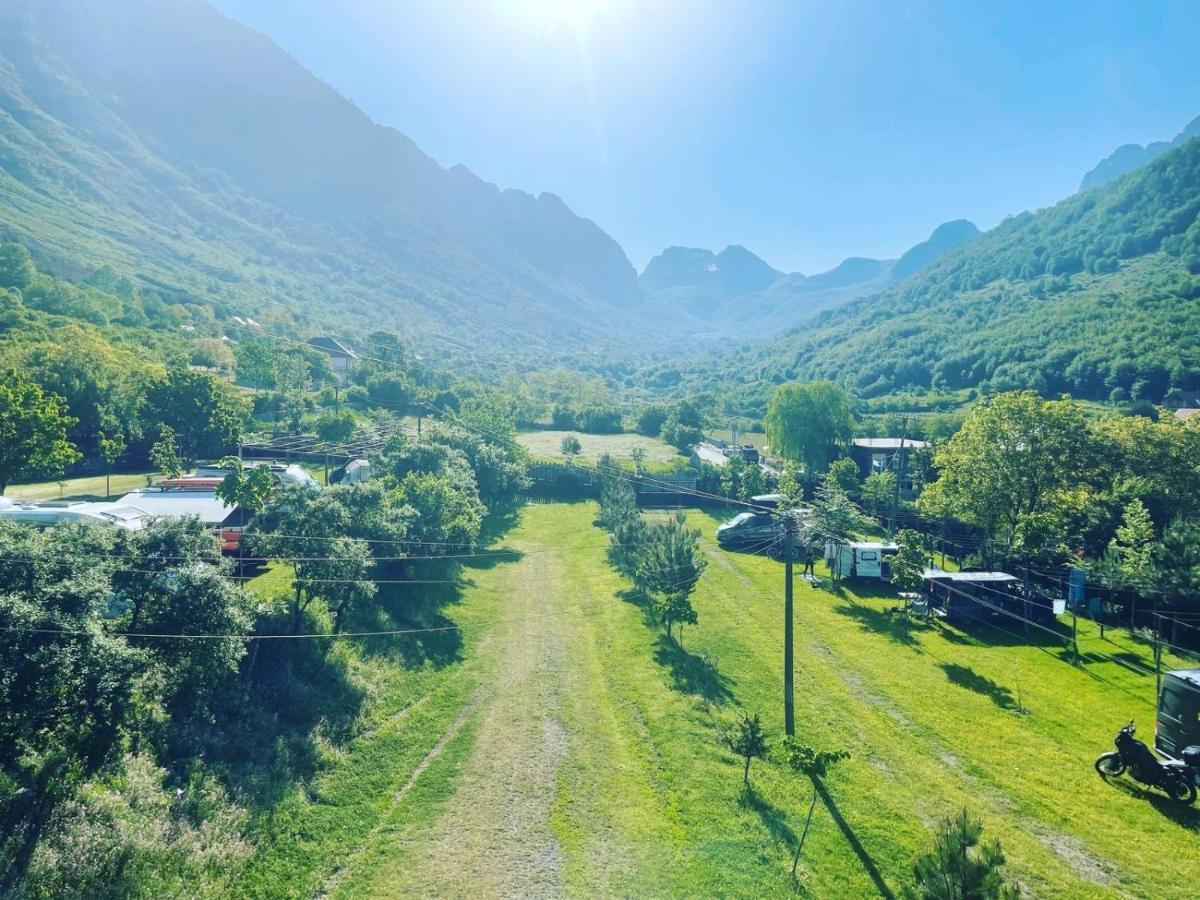 Boga Alpine Resort Exterior photo